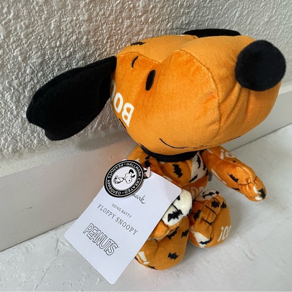 NWT Floppy Snoopy Going Batty Hallmark Halloween Plush Stuffed Toy Dog Peanuts - Picture 5 of 11